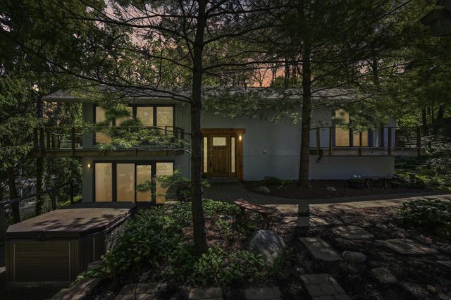 790 Maple Drive, Columbus, OH 43235