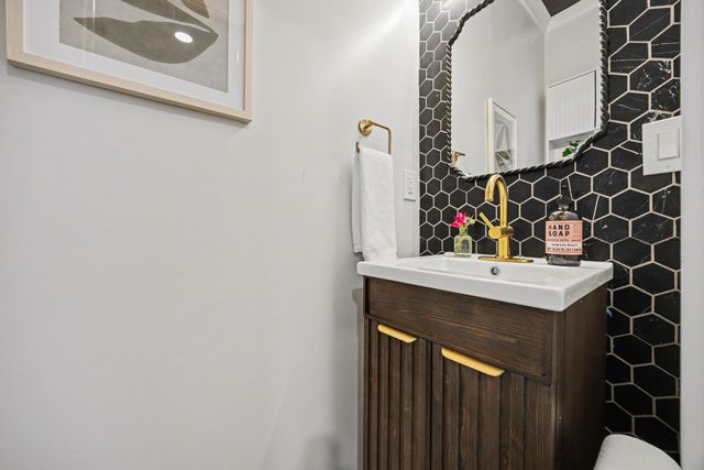 25 W 28th Street, Covington, KY 41015