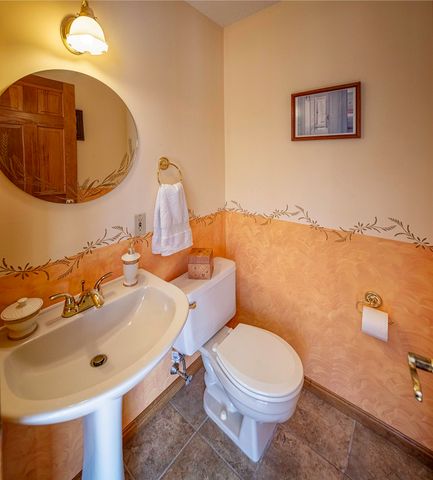 81 Deer Ridge Drive, Barrington, NH 03825
