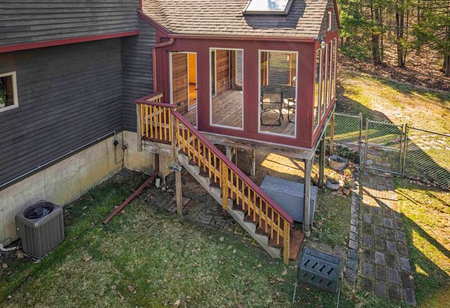 81 Deer Ridge Drive, Barrington, NH 03825