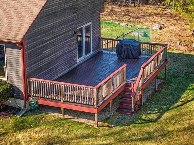 81 Deer Ridge Drive, Barrington, NH 03825