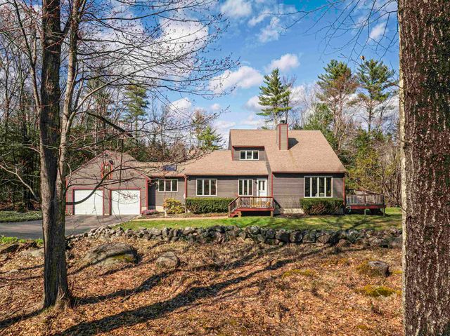 81 Deer Ridge Drive, Barrington, NH 03825