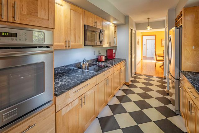 81 Deer Ridge Drive, Barrington, NH 03825