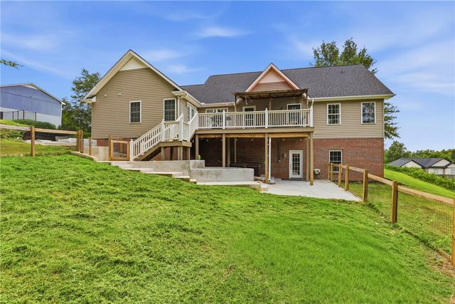509 Horseshoe Drive, Seneca, SC 29678