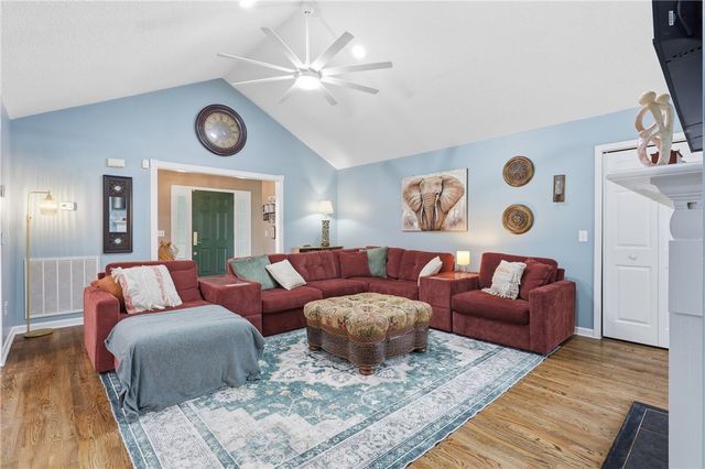 509 Horseshoe Drive, Seneca, SC 29678