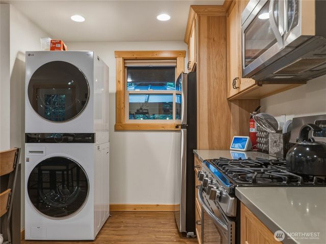 7482 Miller Way, Deming, WA 98244