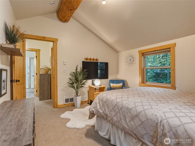 7482 Miller Way, Deming, WA 98244