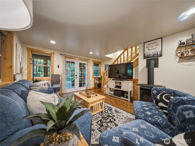 7482 Miller Way, Deming, WA 98244