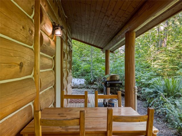 7482 Miller Way, Deming, WA 98244