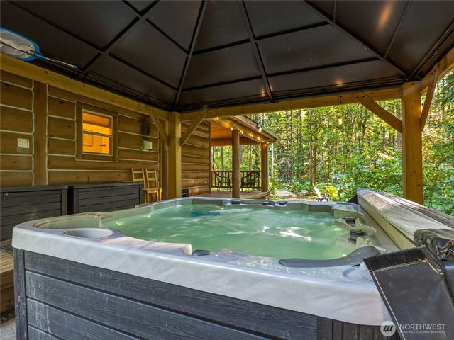 7482 Miller Way, Deming, WA 98244