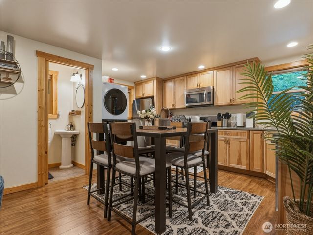 7482 Miller Way, Deming, WA 98244