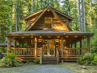 7482 Miller Way, Deming, WA 98244