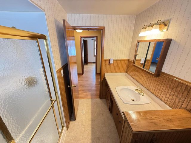 1406 HENRY STREET, Neenah, WI 54956