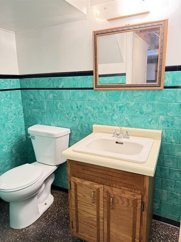 1406 HENRY STREET, Neenah, WI 54956