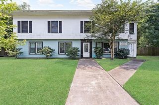 1307 W Cypress Avenue, Orange, TX 77630