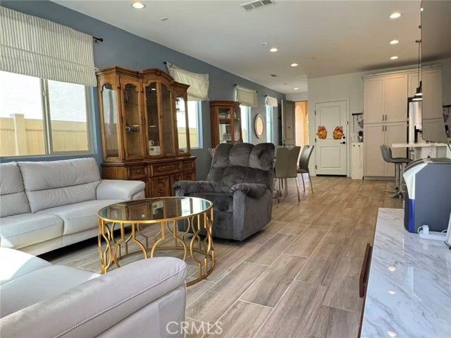 7579 Botany, Chino, CA 91708