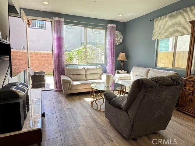 7579 Botany, Chino, CA 91708