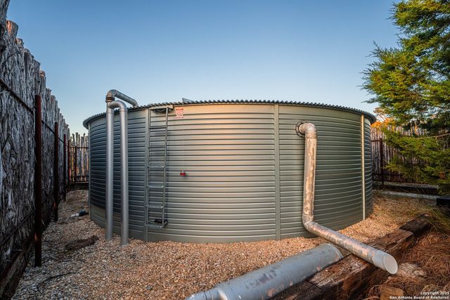 34 Rusty Spur Dr, Fredericksburg, TX 78624