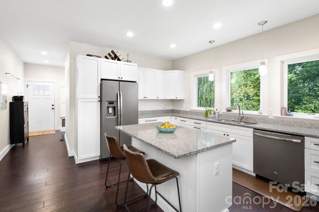620 Brookshire Street, Asheville, NC 28803