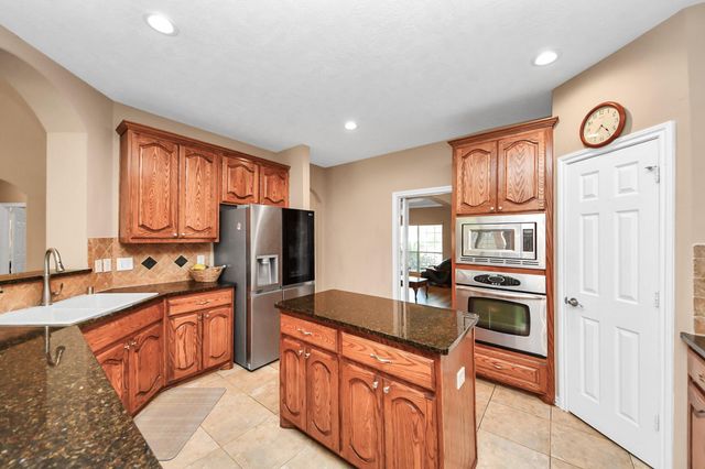 706 River Delta Lane, Rosenberg, TX 77469