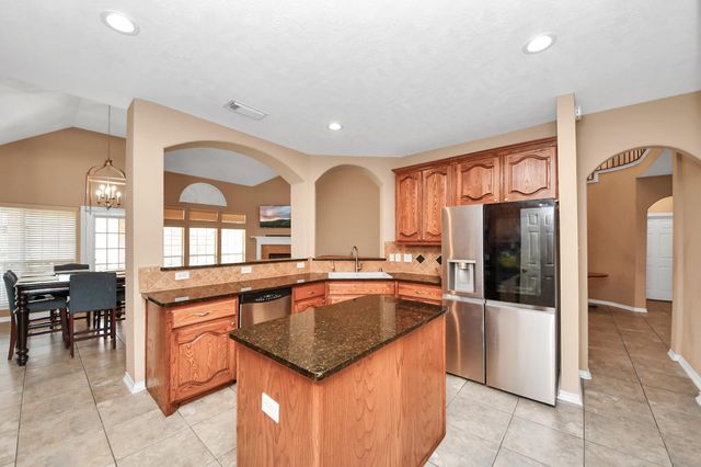 706 River Delta Lane, Rosenberg, TX 77469