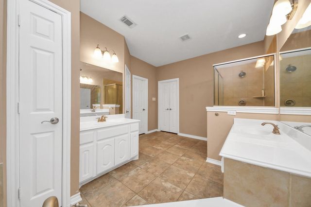 706 River Delta Lane, Rosenberg, TX 77469