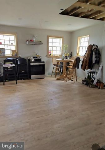 208 HARLEM RD, Pasadena, MD 21122