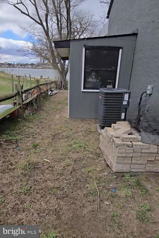208 HARLEM RD, Pasadena, MD 21122