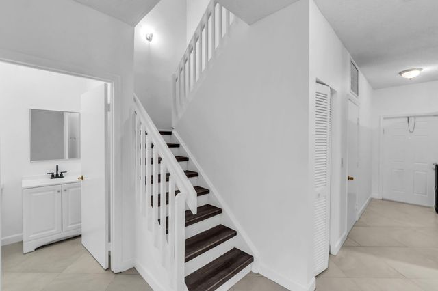 6813 VIA REGINA, Boca Raton, FL 33433