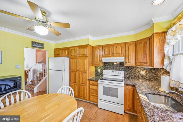 138 BRENTWOOD DR, Mount Laurel, NJ 08054