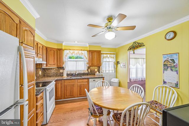 138 BRENTWOOD DR, Mount Laurel, NJ 08054