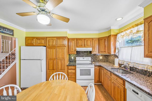 138 BRENTWOOD DR, Mount Laurel, NJ 08054