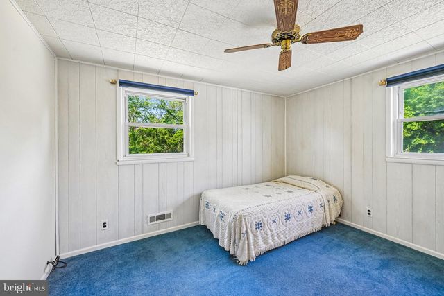 138 BRENTWOOD DR, Mount Laurel, NJ 08054
