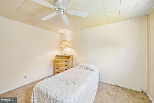138 BRENTWOOD DR, Mount Laurel, NJ 08054