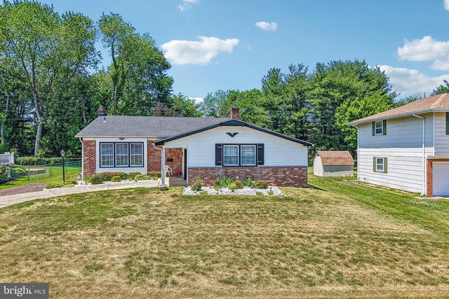 138 BRENTWOOD DR, Mount Laurel, NJ 08054