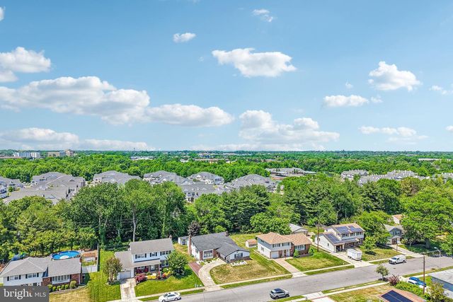 138 BRENTWOOD DR, Mount Laurel, NJ 08054