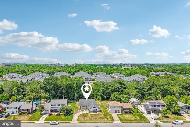 138 BRENTWOOD DR, Mount Laurel, NJ 08054