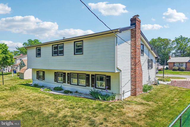 138 BRENTWOOD DR, Mount Laurel, NJ 08054