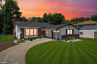 138 BRENTWOOD DR, Mount Laurel, NJ 08054