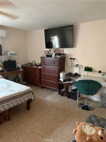 230 E 21st, San Bernardino, CA 92404