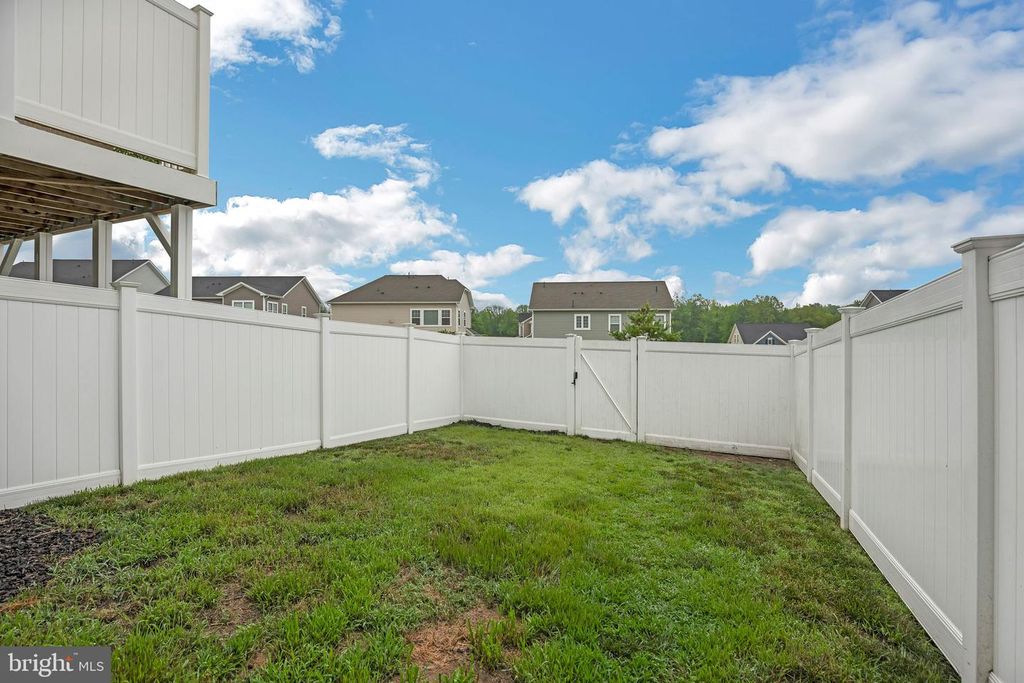 5862 KATE CHOPIN PL, White Plains, MD 20695