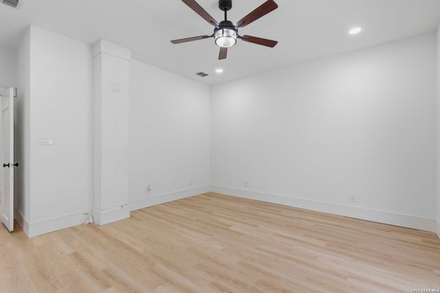 415 Elm St, Seguin, TX 78155