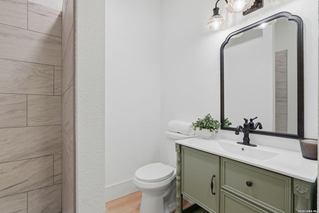 415 Elm St, Seguin, TX 78155
