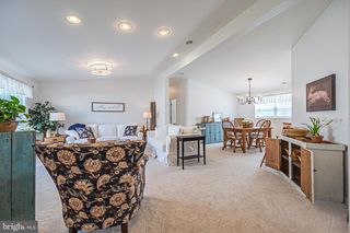 4 PINETREE LN, Mays Landing, NJ 08330