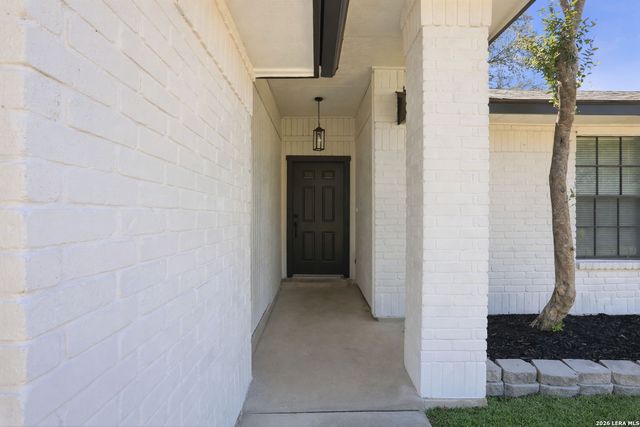 6046 John Chapman, San Antonio, TX 78240