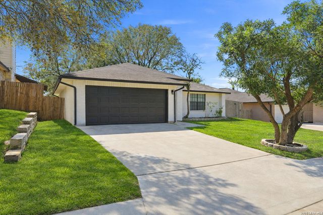 6046 John Chapman, San Antonio, TX 78240