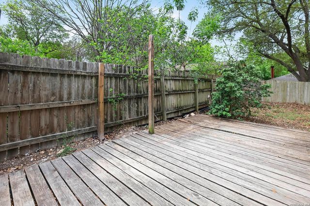 6046 John Chapman, San Antonio, TX 78240
