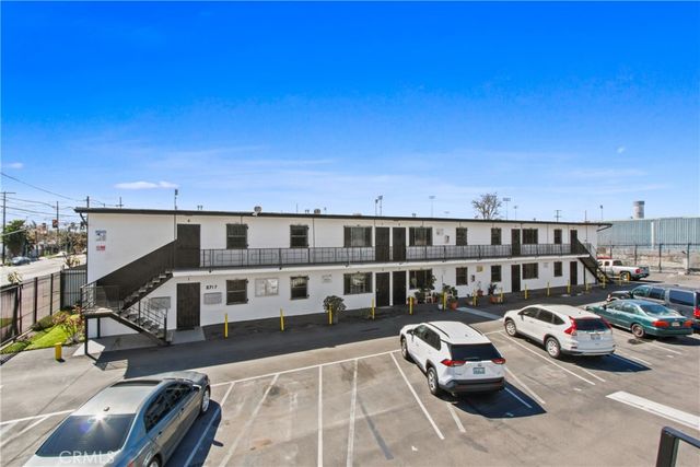 8717 Avalon, Los Angeles, CA 90003