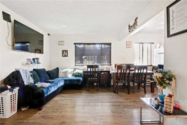 8717 Avalon, Los Angeles, CA 90003