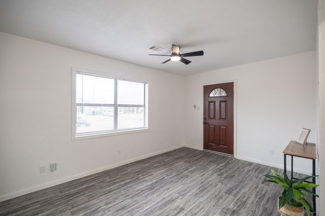 4901 Richfield Lane, Houston, TX 77048